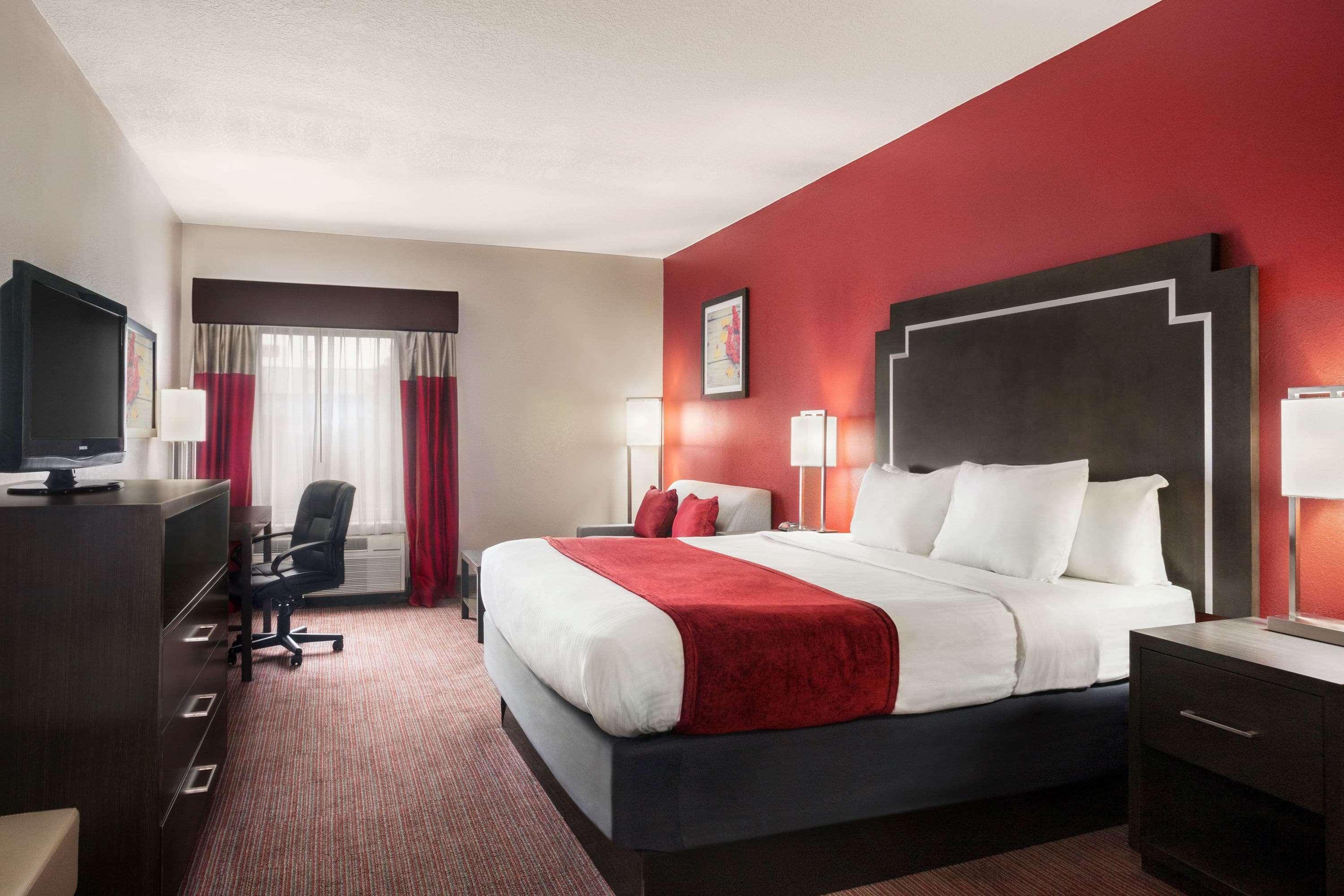 Days Inn & Suites By Wyndham מורפריסבורו מראה חיצוני תמונה
