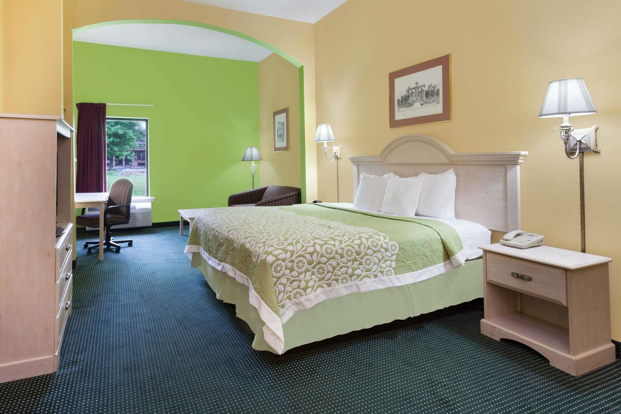 Days Inn & Suites By Wyndham מורפריסבורו מראה חיצוני תמונה