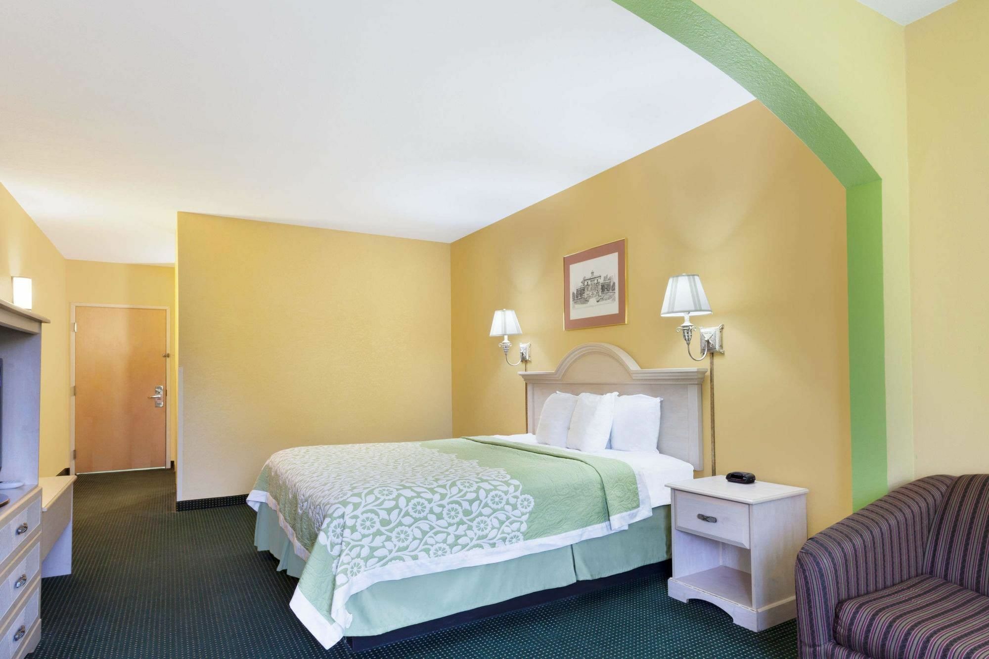 Days Inn & Suites By Wyndham מורפריסבורו מראה חיצוני תמונה