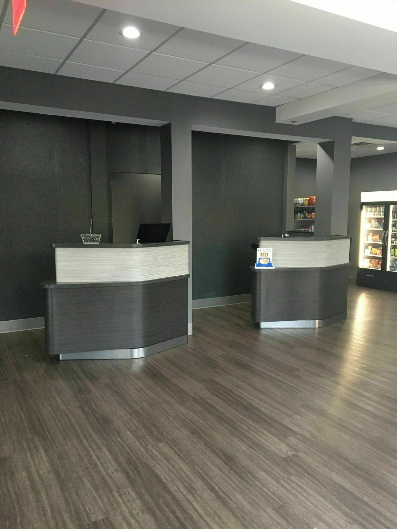 Days Inn & Suites By Wyndham מורפריסבורו מראה חיצוני תמונה