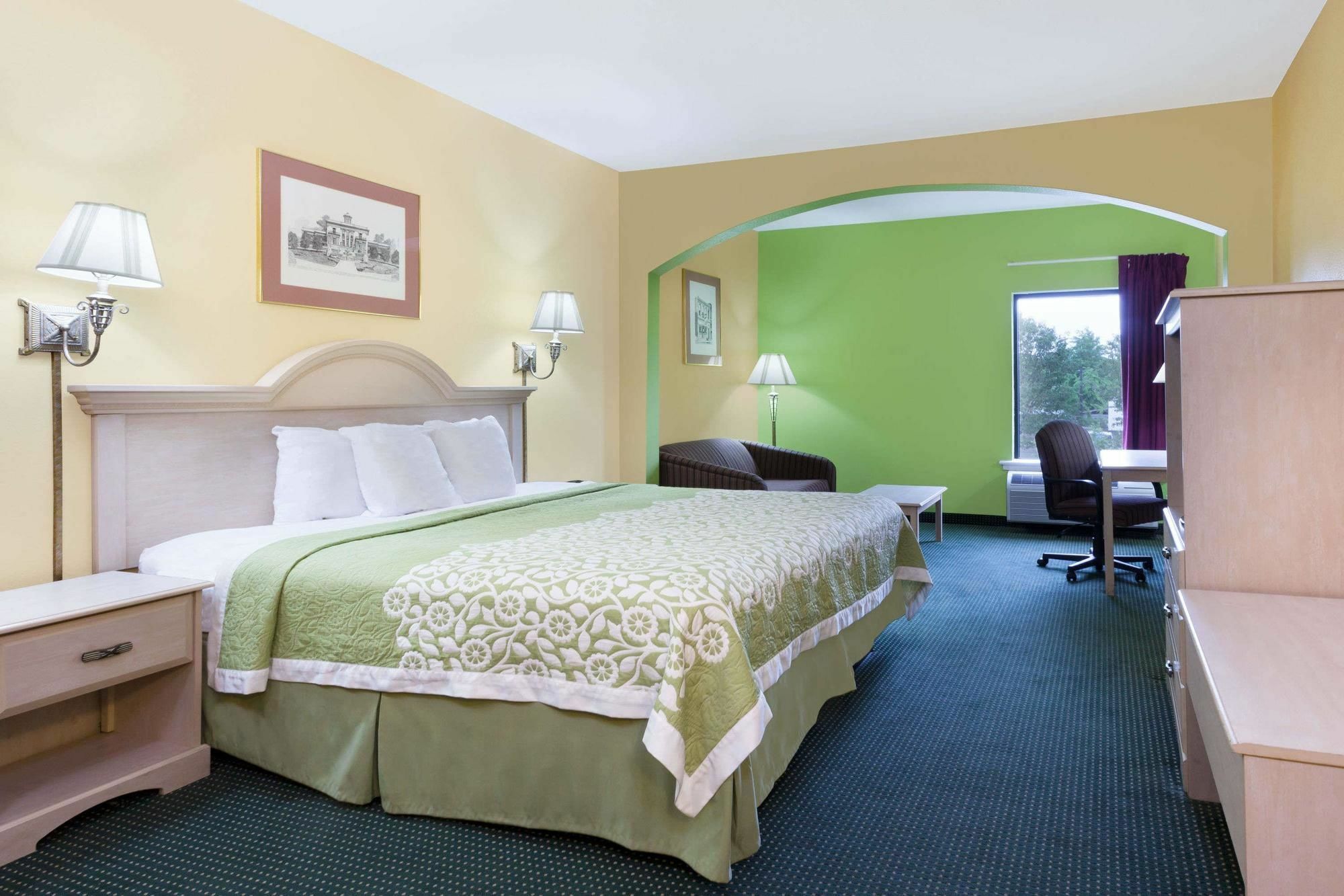 Days Inn & Suites By Wyndham מורפריסבורו מראה חיצוני תמונה